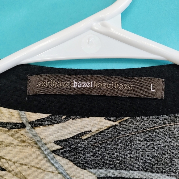 Hazel Robe - Picture 3 of 3